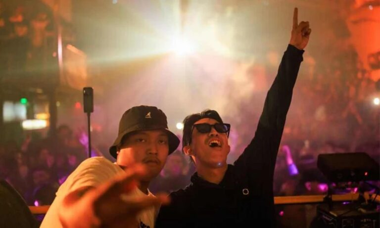 Young Indonesians Embrace Britpop Scene with Passionate Singalongs and Swagger